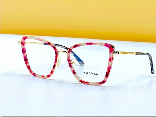 CHANEL - Image 2