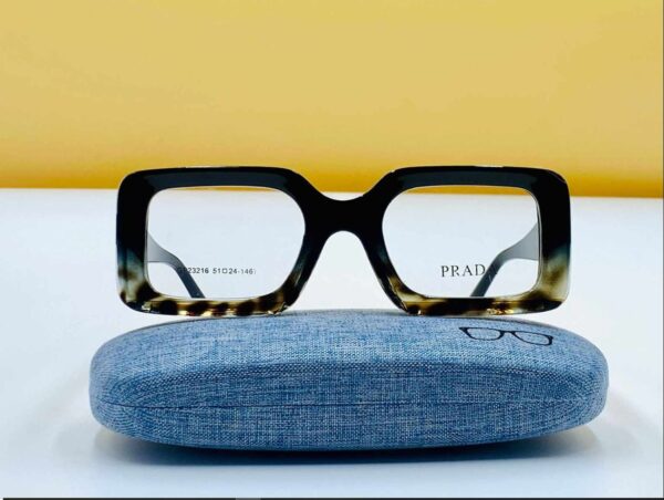 PRADA - Image 2